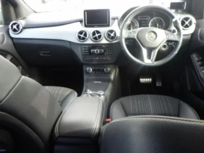 Mercedes-Benz B CLASS  с аукциона в Японии