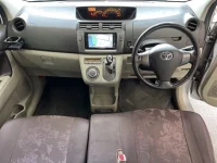 Toyota PASSO SETTE лот № 2111 оценка 3  с аукциона в Японии 4