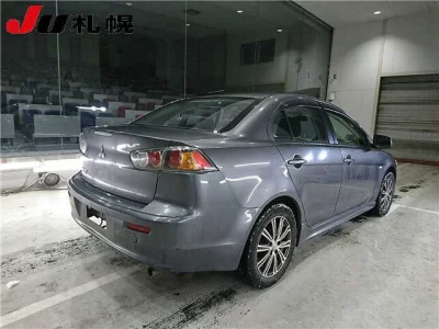 Mitsubishi GALANT FORTIS  с аукциона в Японии