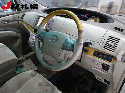 Toyota ESTIMA  с аукциона в Японии