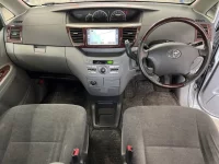 Toyota NOAH лот № 2113 оценка 4  с аукциона в Японии 4