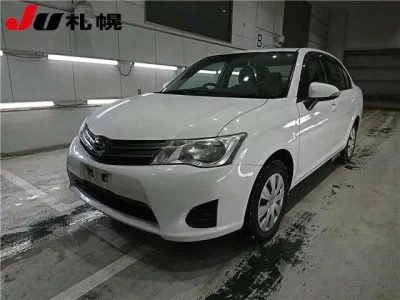Toyota COROLLA AXIO  с аукциона в Японии