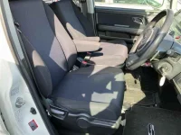 Honda STEP WAGON лот № 80191 оценка 3.5  с аукциона в Японии 6