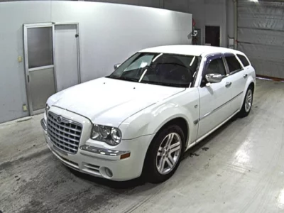 Chrysler 300C  с аукциона в Японии
