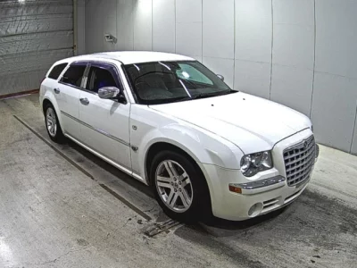 Chrysler 300C  с аукциона в Японии