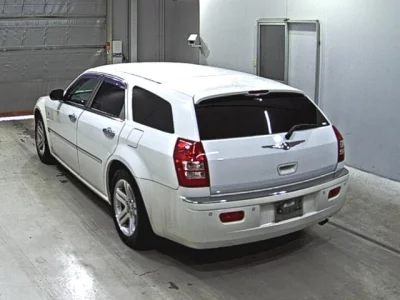 Chrysler 300C  с аукциона в Японии