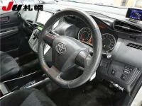 Toyota WISH лот № 122 оценка R  с аукциона в Японии 2