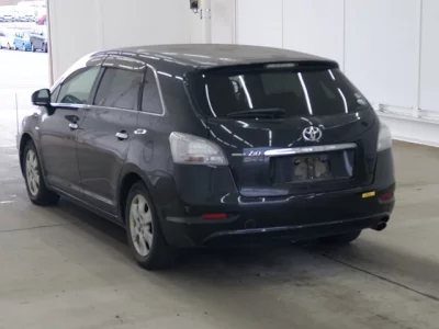 Toyota MARK X ZIO  с аукциона в Японии