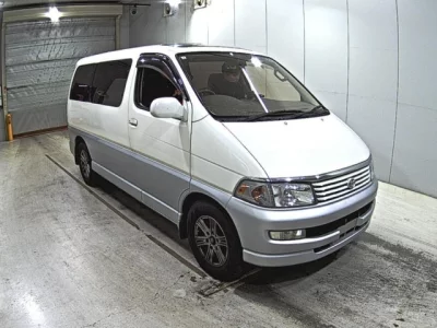 Toyota HIACE REGIUS  с аукциона в Японии