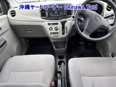 Toyota PIXIS EPOCH  с аукциона в Японии