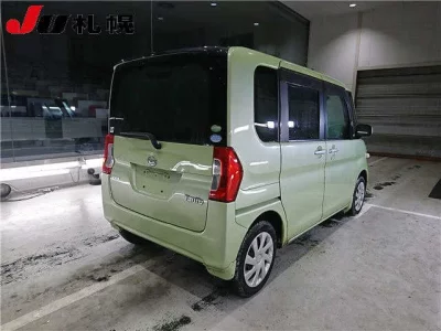 Daihatsu TANTO  с аукциона в Японии