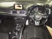 Mazda AXELA лот № 8163 оценка 3  с аукциона в Японии 2