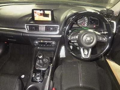 Mazda AXELA  с аукциона в Японии