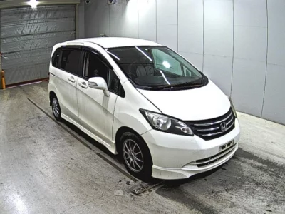 Honda FREED  с аукциона в Японии