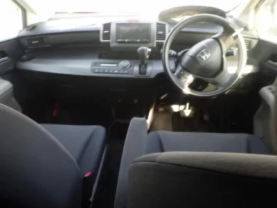 Honda FREED  с аукциона в Японии