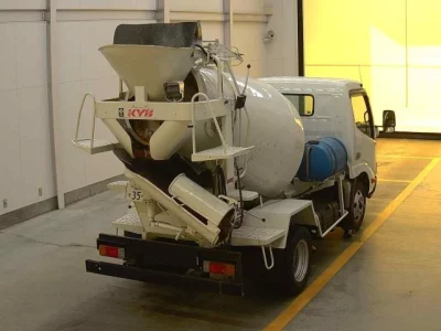 Hino DUTRO  с аукциона в Японии