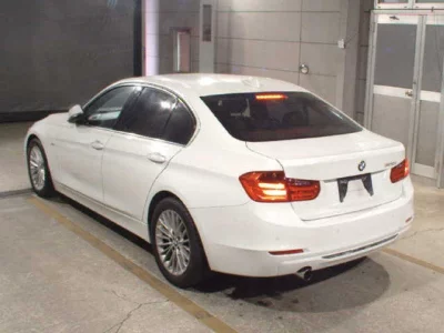 BMW 3-Series  с аукциона в Японии