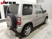 Mitsubishi PAJERO MINI лот № 9008 оценка 3  с аукциона в Японии 4
