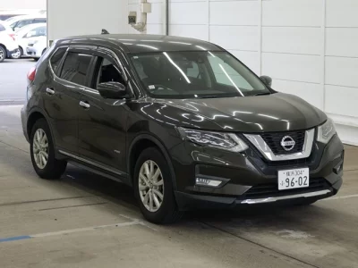 Nissan X-TRAIL