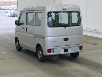 Mitsubishi MINICAB VAN