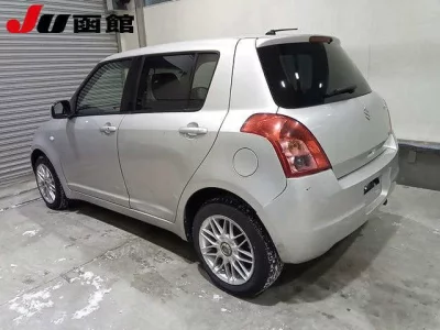Suzuki SWIFT  с аукциона в Японии