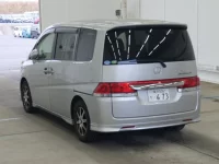 Honda STEP WAGON лот № 2170 оценка 4  с аукциона в Японии 1