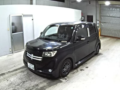 Toyota BB  с аукциона в Японии