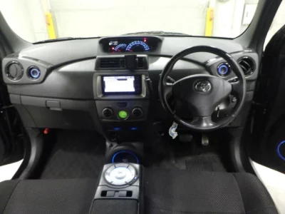 Toyota BB  с аукциона в Японии