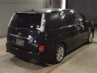 Toyota ISIS лот № 8224 оценка R  с аукциона в Японии 4