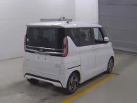 Nissan ROOX лот № 3002 оценка 4.5  с аукциона в Японии 3