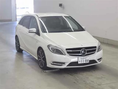 Mercedes-Benz B CLASS