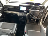 Honda STEP WAGON лот № 2194 оценка 4  с аукциона в Японии 4
