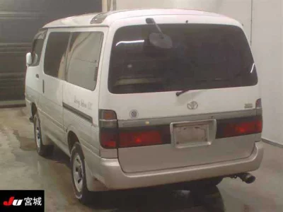 Toyota HIACE  с аукциона в Японии