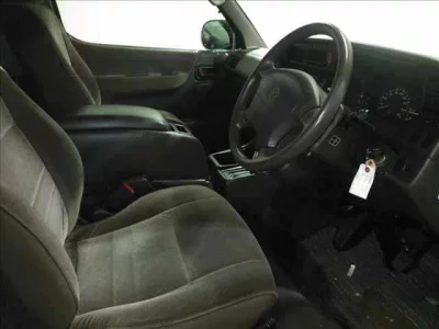 Toyota HIACE  с аукциона в Японии