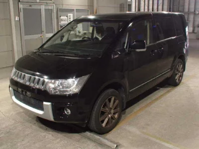 Mitsubishi DELICA D5