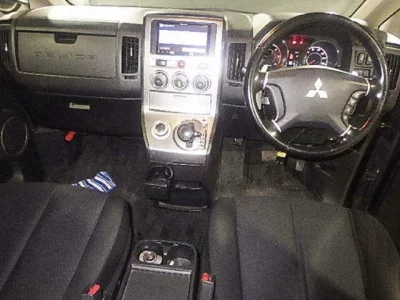 Mitsubishi DELICA D5