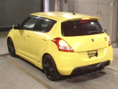 Suzuki SWIFT  с аукциона в Японии
