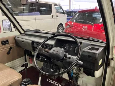 Suzuki CARRY TRUCK  с аукциона в Японии