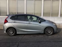 Honda FIT лот № 126 оценка 3.5  с аукциона в Японии 2
