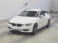 BMW 3-Series лот № 25017 оценка 3.5  с аукциона в Японии 3
