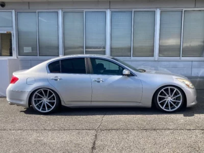 Nissan SKYLINE  с аукциона в Японии