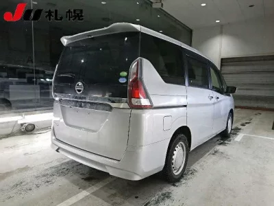 Nissan SERENA  с аукциона в Японии