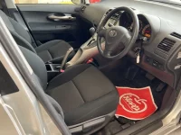 Toyota AURIS лот № 2219 оценка RA  с аукциона в Японии 3