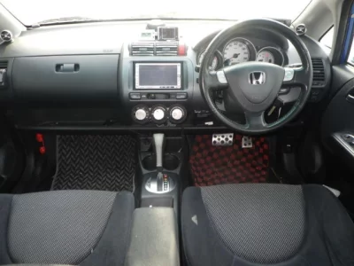 Honda FIT  с аукциона в Японии