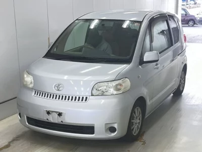 Toyota PORTE  с аукциона в Японии