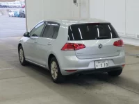 Volkswagen GOLF лот № 2228 оценка 3.5  с аукциона в Японии 1