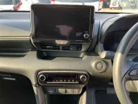 Toyota YARIS лот № 25031 оценка 5  с аукциона в Японии 5