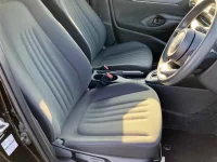 Toyota YARIS лот № 25031 оценка 5  с аукциона в Японии 6