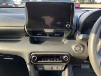 Toyota YARIS лот № 25032 оценка 5  с аукциона в Японии 5