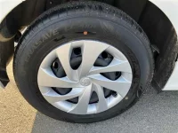 Toyota YARIS лот № 25032 оценка 5  с аукциона в Японии 8